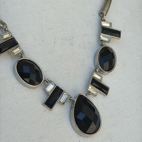White House Black Market statement necklace - Picture 3 of 7